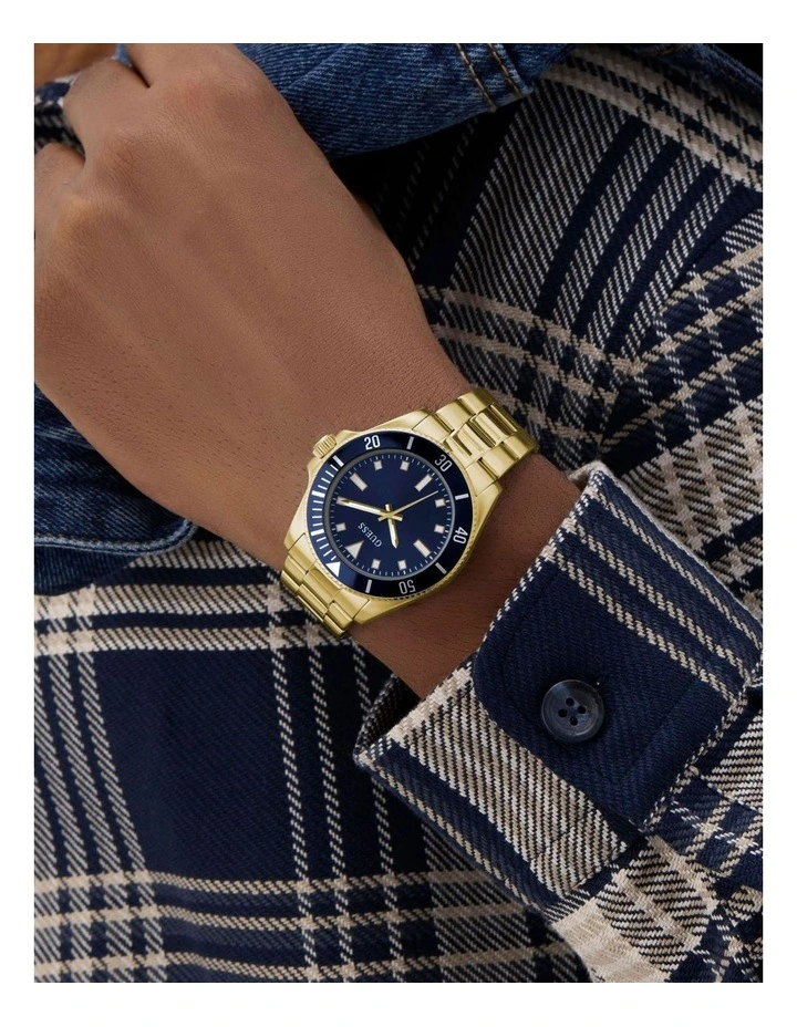Mens Analogue Watch in Gold image 2