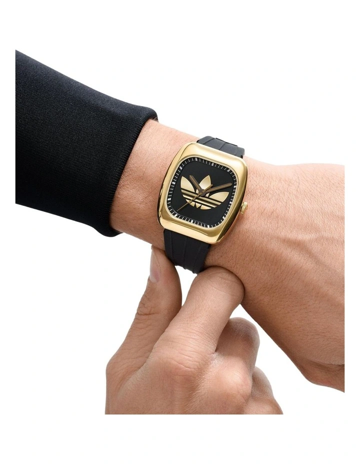 Retro Wave One Watch 37mm AOSY26001 in Black image 2