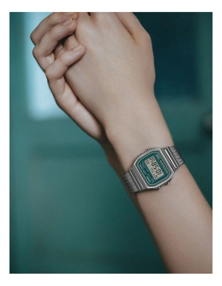 A158Wem-3D Watch in Silver image 2