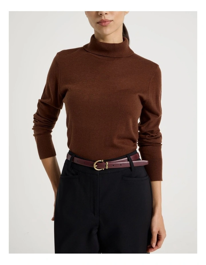 Iris Belt in Plum image 2