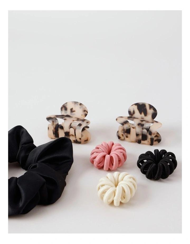 6 Piece Claw Scrunchie Hair Set in Assorted image 2