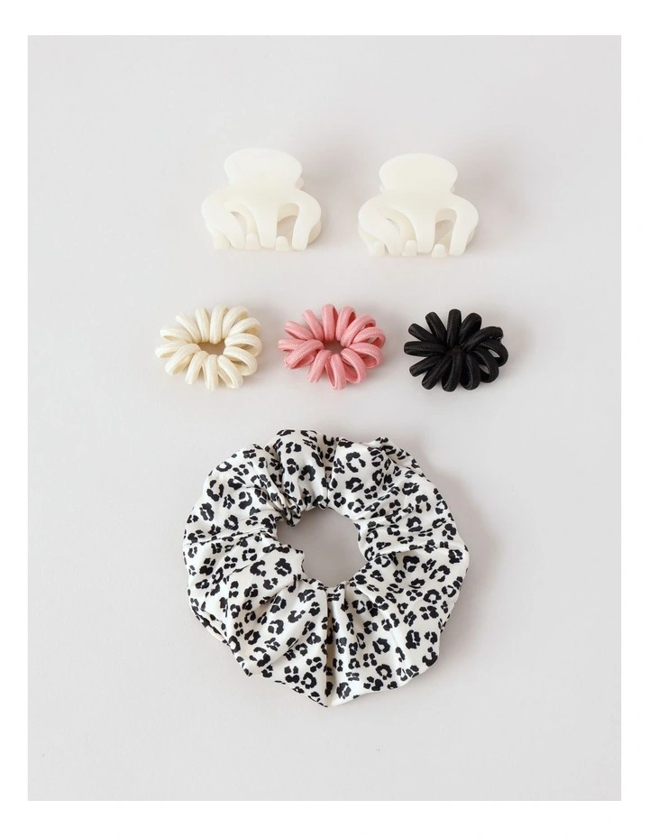 6 Piece Claw Scrunchie Hair Set in Assorted image 1