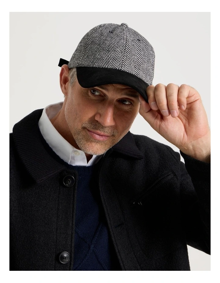 Sophie Chevron Cap in Black and White image 4