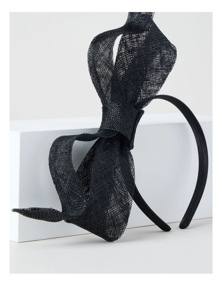 Fascinator in Black image 3