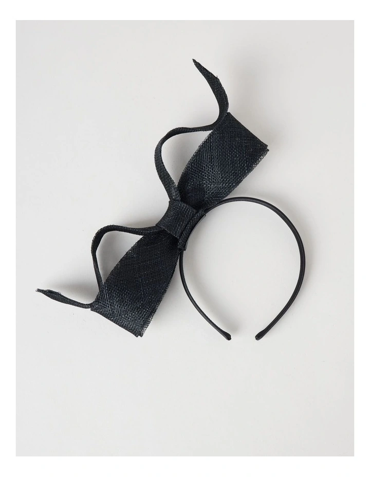 Fascinator in Black image 5