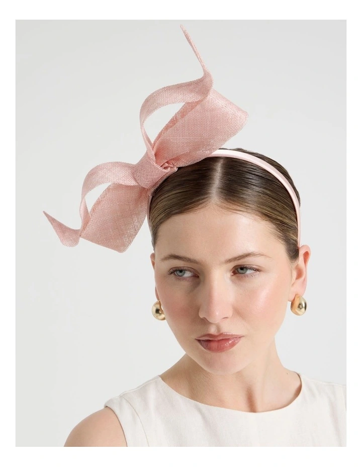 Fascinator in Pink image 4