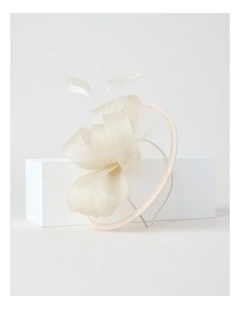Fascinator in Ivory