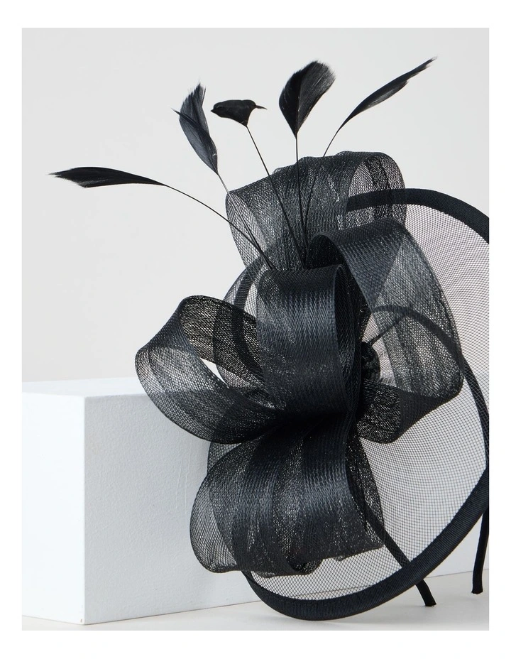 Fascinator in Black image 3
