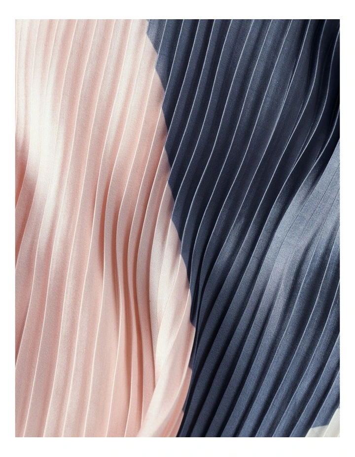 Pleated Neckerchief in Pink image 3