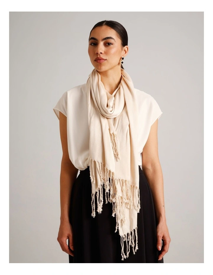 Pashminetta Scarf in Dusky Pink image 2