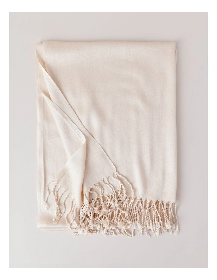 Pashminetta Scarf in Dusky Pink image 3