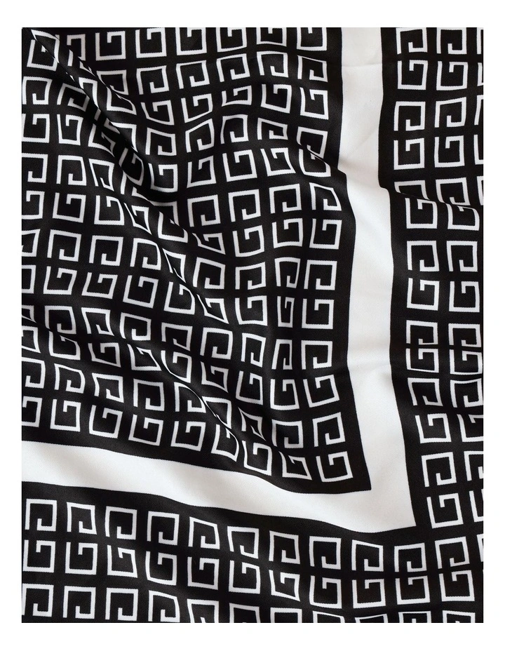 Geo Neckerchief in Black/White image 4