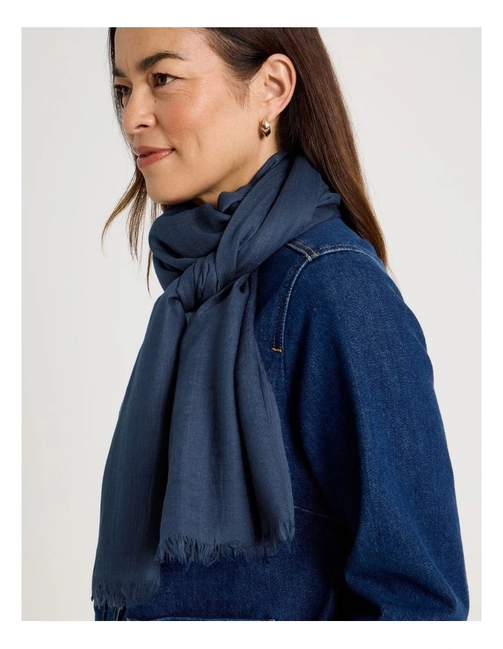 Light Weight Scarf in Navy image 4