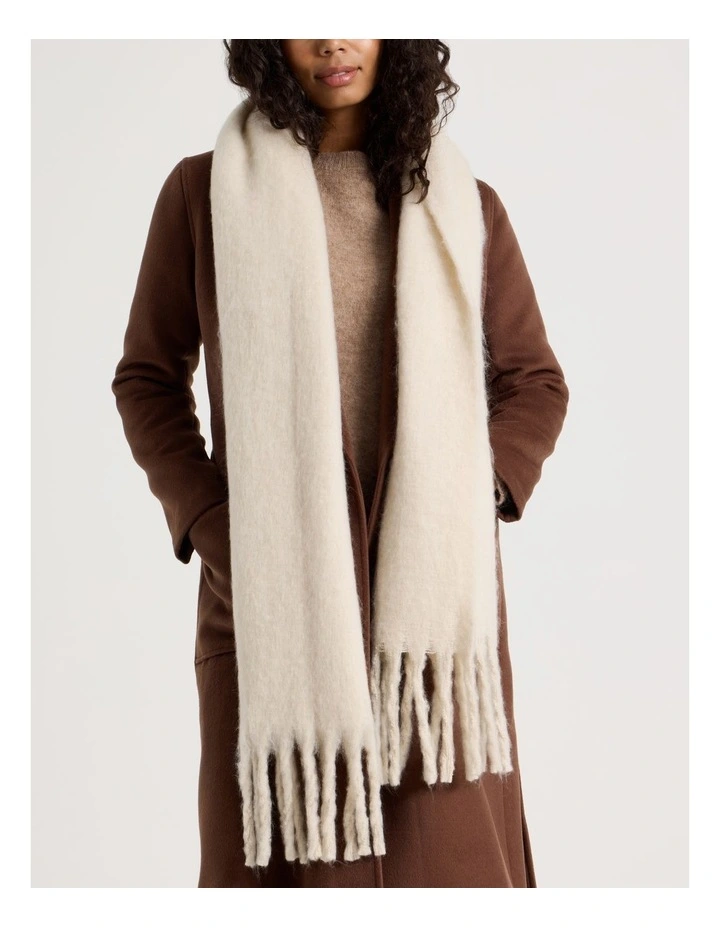 Sienna Brushed Chunky Winter Scarf in Cream image 2