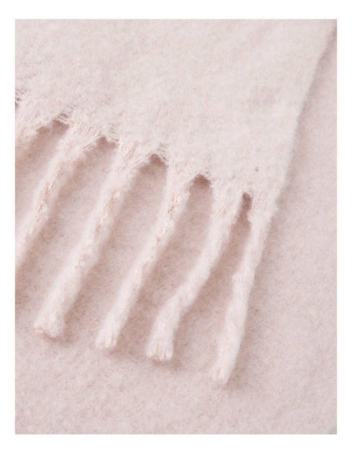 Sienna Brushed Chunky Winter Scarf in Blush image 5