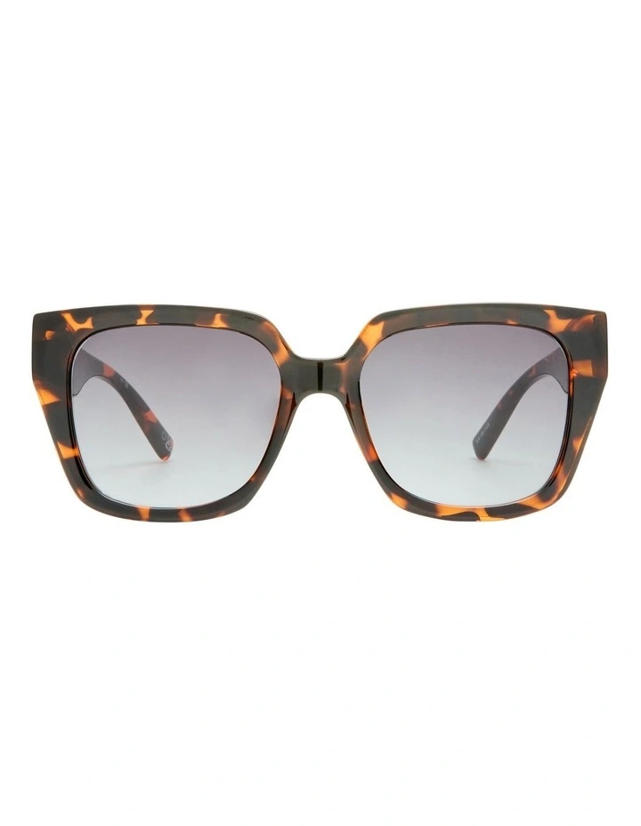 The Illusion Sunglasses in Tort image 2