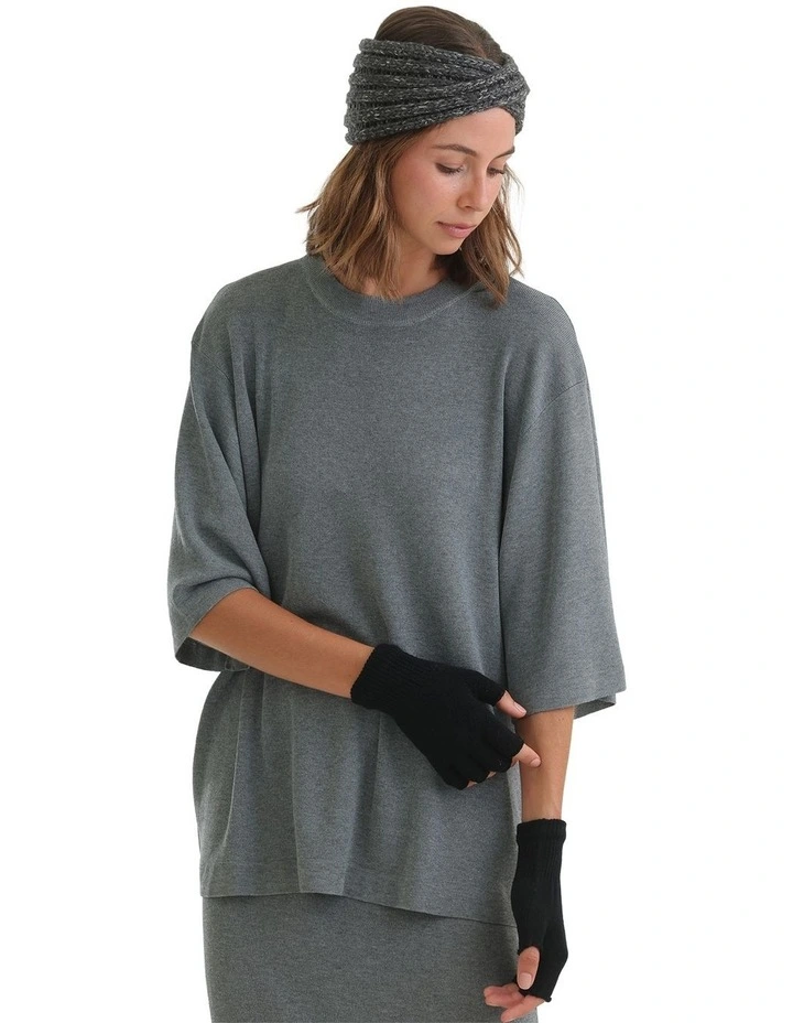 Jaylah Fingerless Gloves in Black image 5