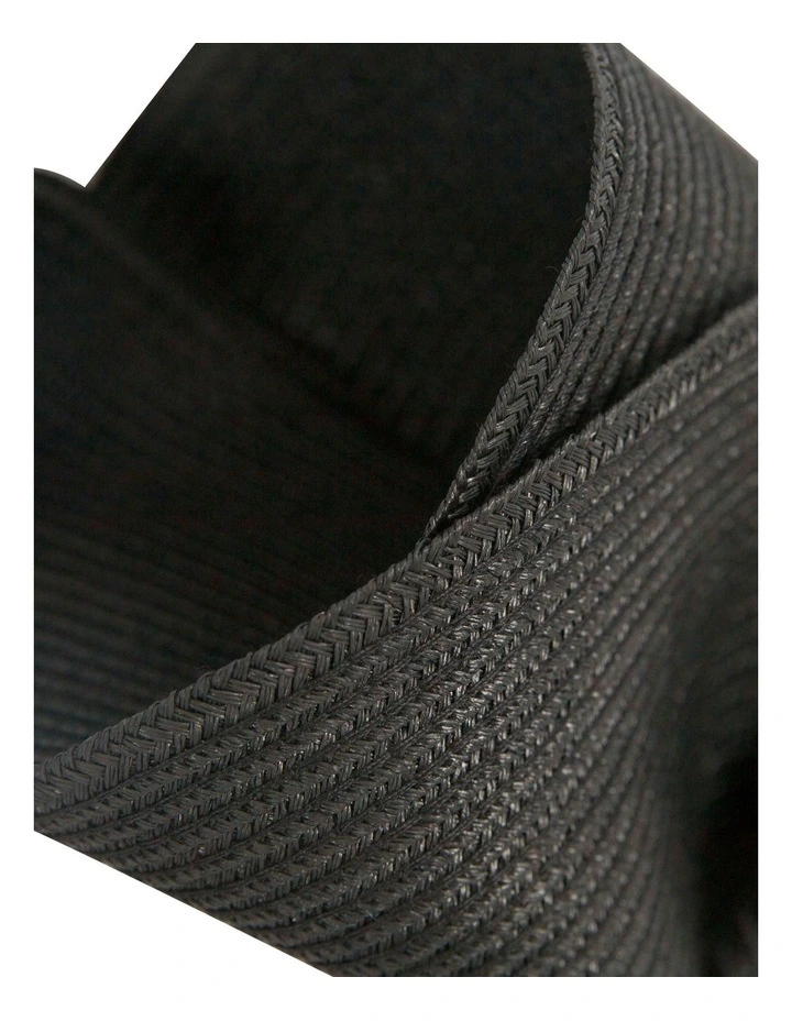 Elegant Wave Fascinator in Black image 3