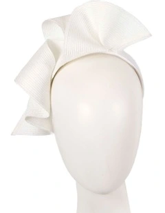 Elegant Wave Fascinator in Ivory