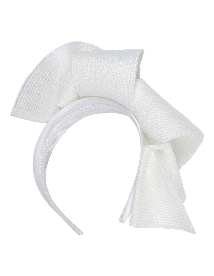 Elegant Wave Fascinator in Ivory image 4