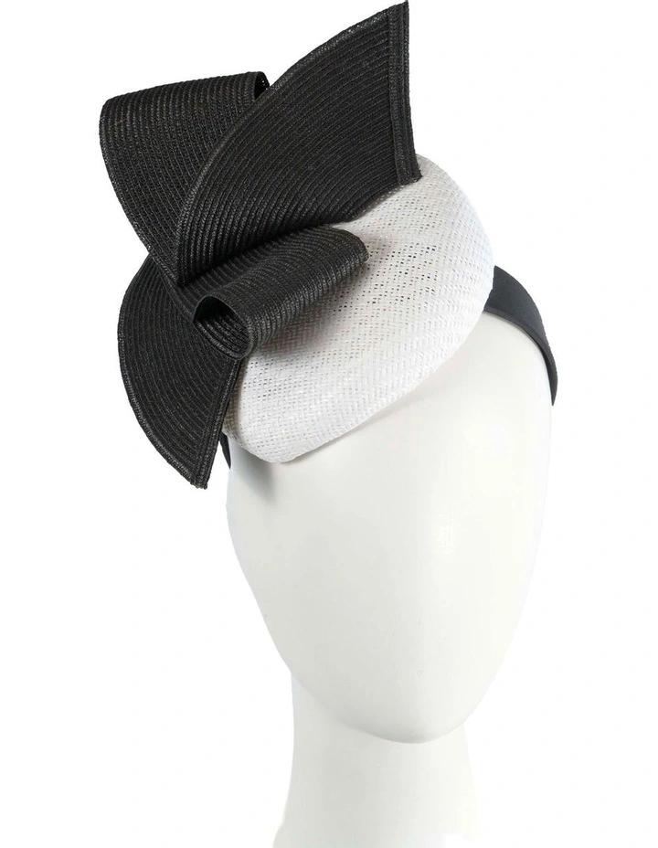 Pillbox Fascinator With Bow in Black image 1
