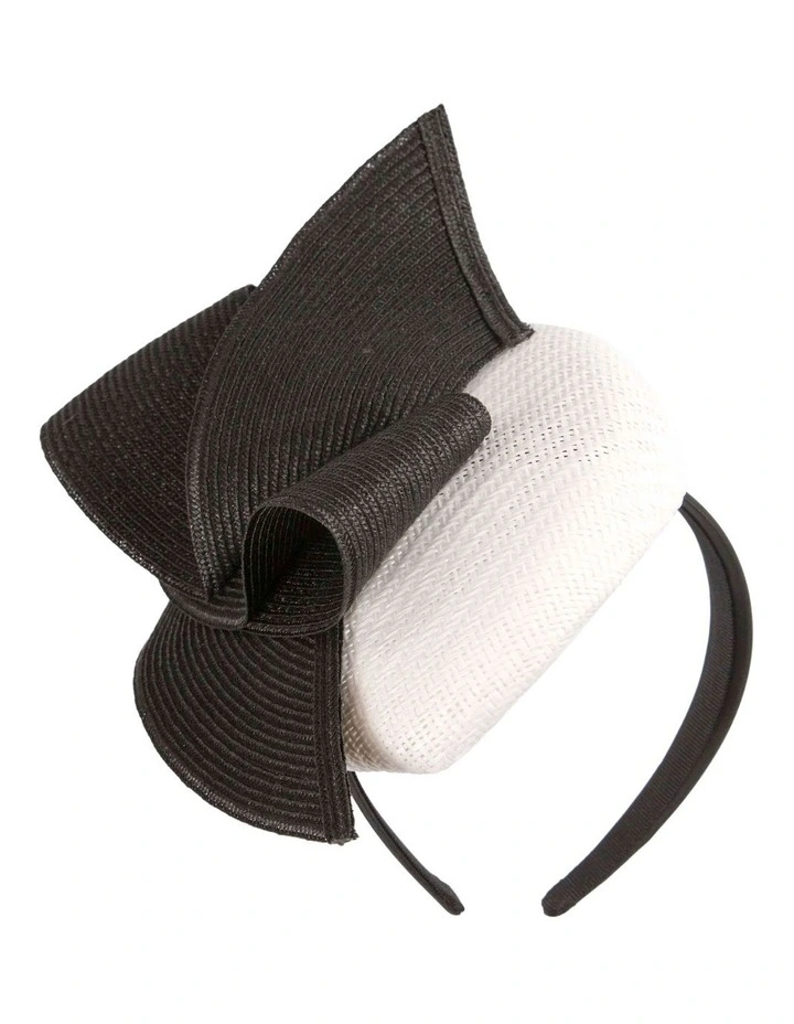 Pillbox Fascinator With Bow in Black image 2