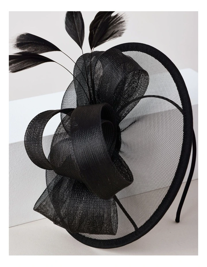 Plate Fascinator in Black image 3