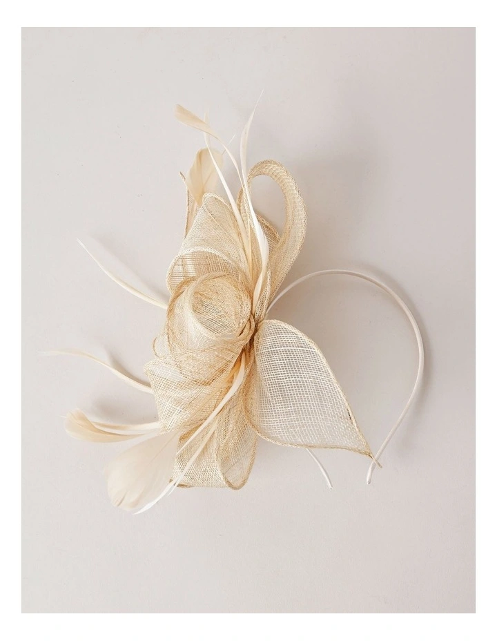 Bow Fascinator in Natural image 1