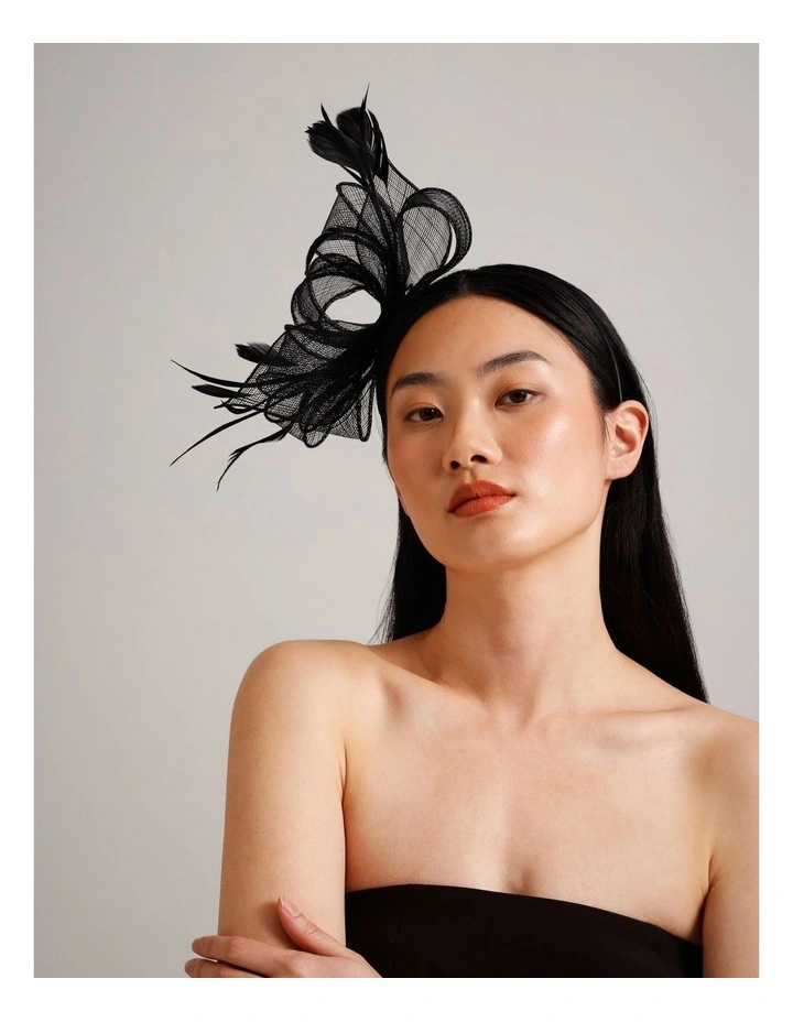 Bow Fascinator in Black image 2