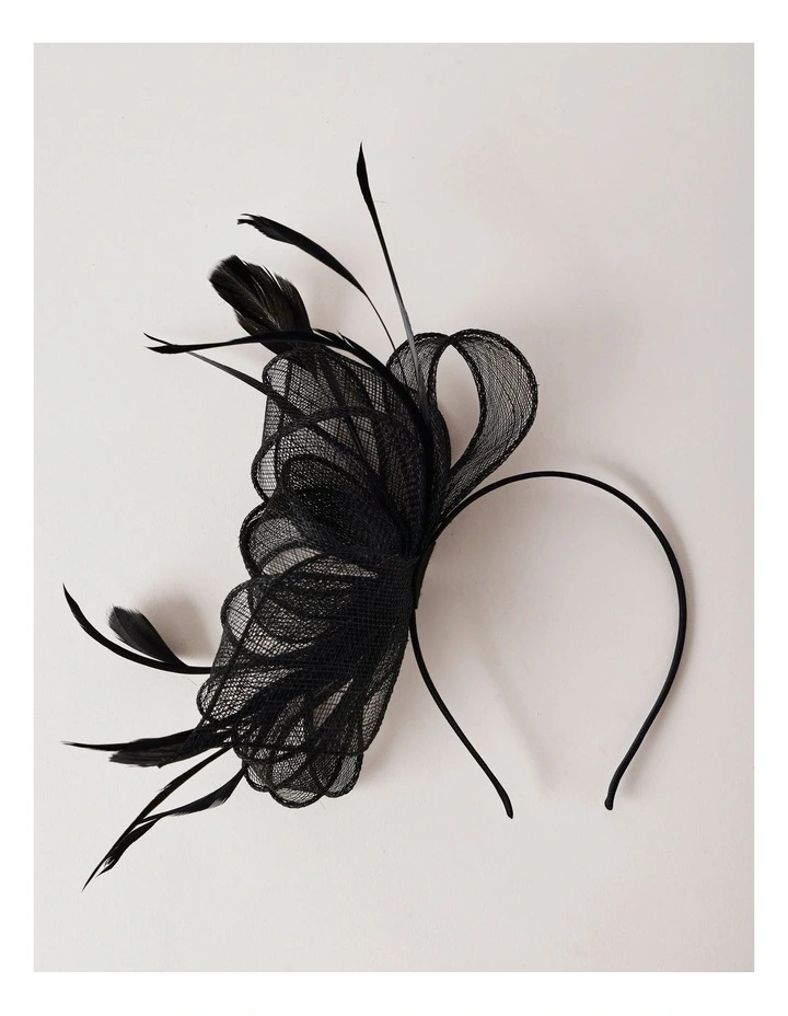 Bow Fascinator in Black image 4