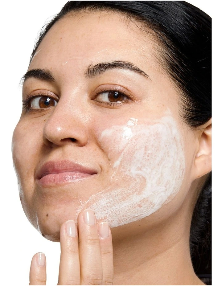 Liquid Facial Soap - Oily Skin Refill 400ml image 4