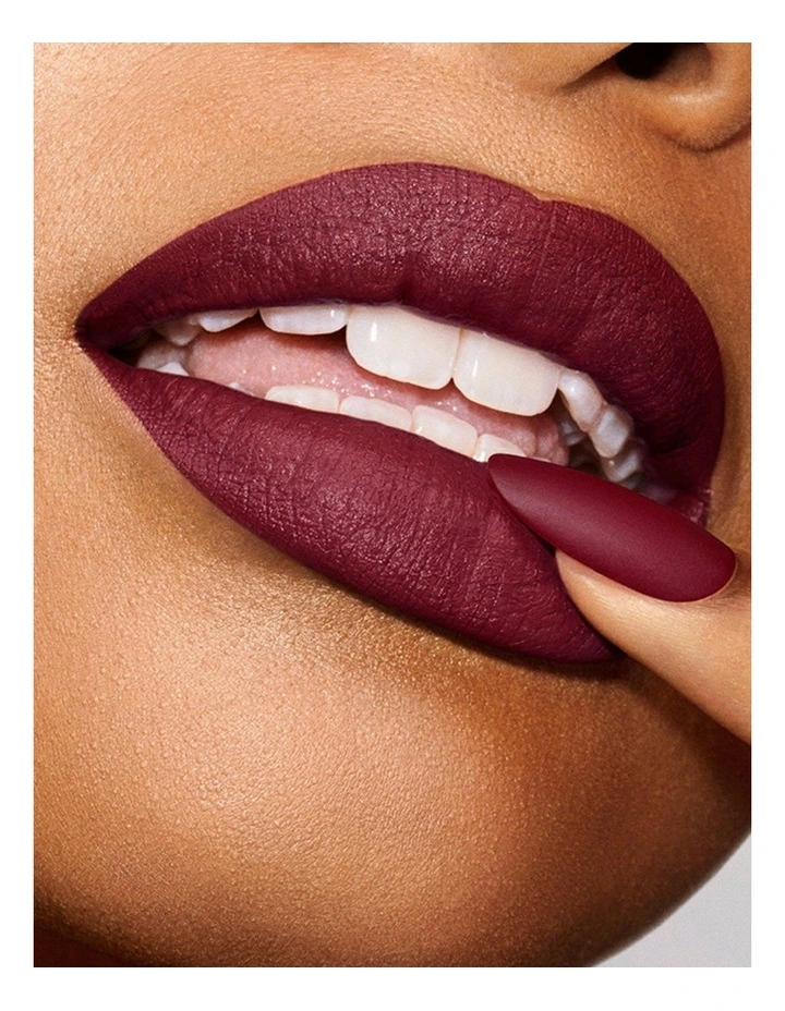 Pure Color Explicit Silk Matte Lipstick image 2