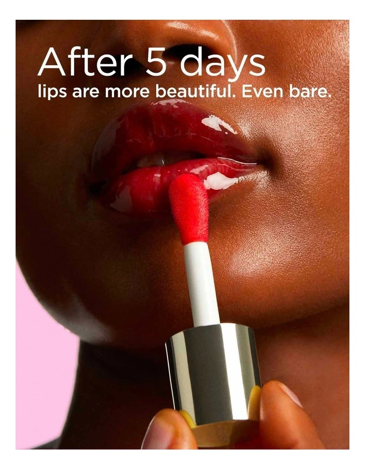 Radiant Lips Petite Holiday Essentials image 3