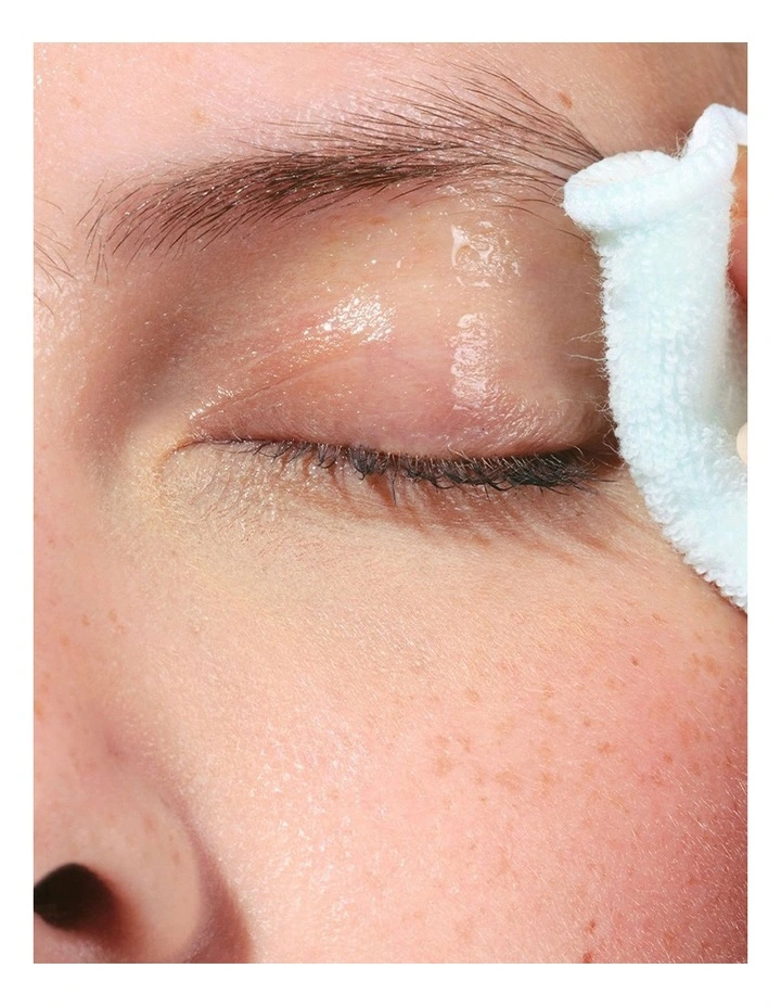 Instant Eye Make Up Remover 125ml image 3