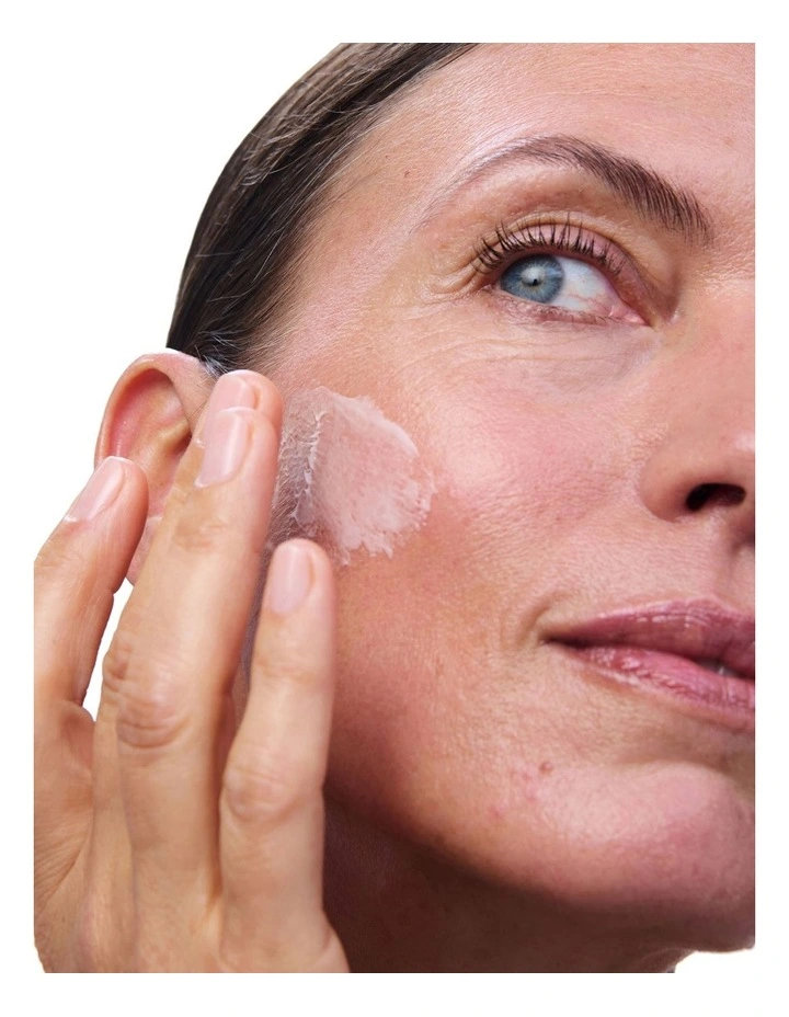 Super Restorative Day Cream - All Skin Types 50ml image 4