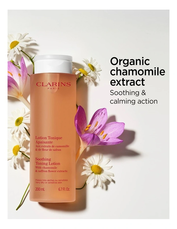 Cleansing Essentials Sensitive Skin Set image 4
