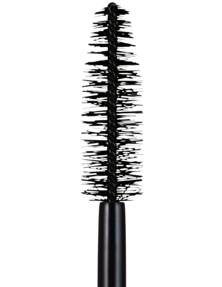 Standing Ovation Volumizing Mascara image 2