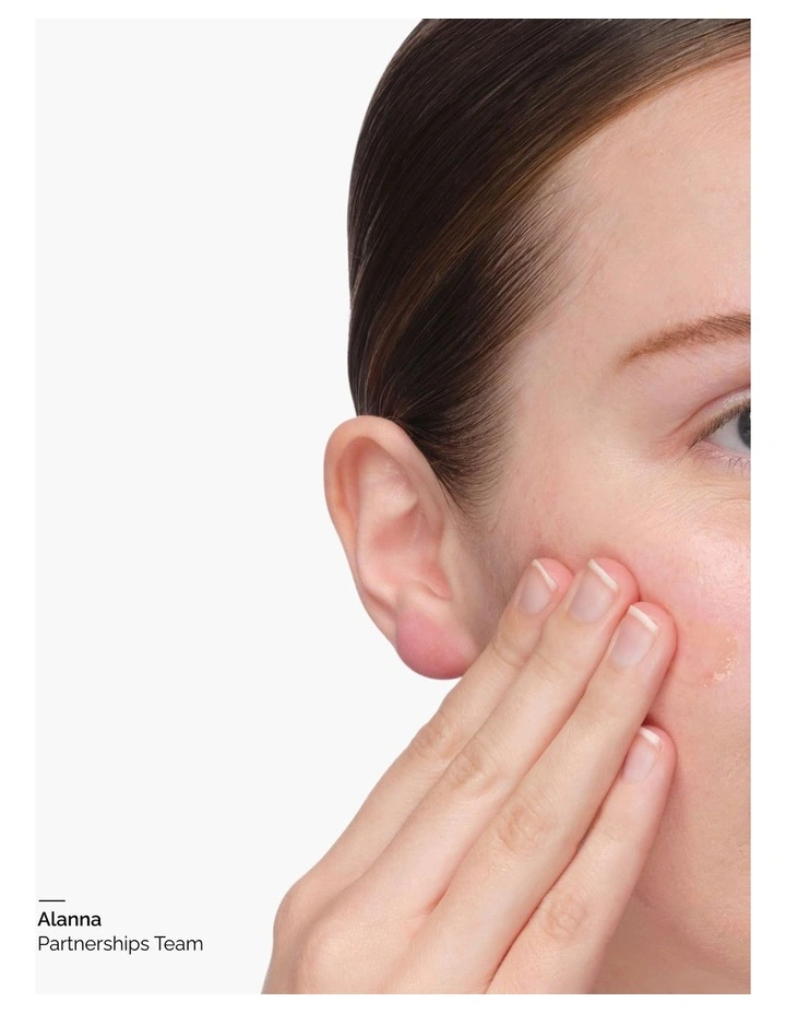 Multi-Antioxidant Radiance Serum with Vitamin C for Brightening and Antioxidant Support 30ml image 5