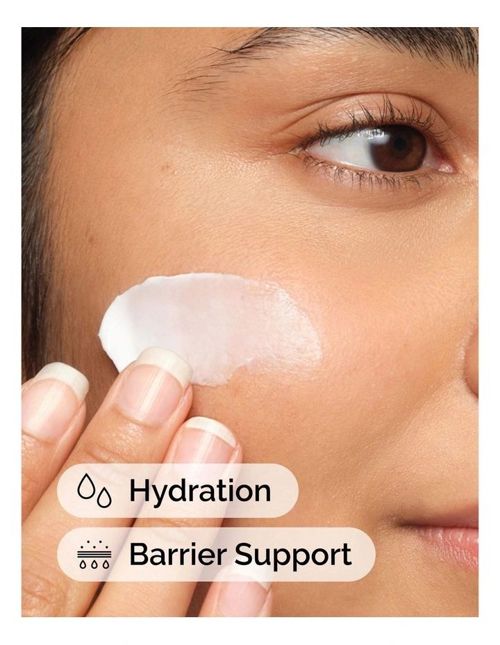 Natural Moisturizing Factors   Hyaluronic Acid Lightweight Hydrating Moisturiser image 5