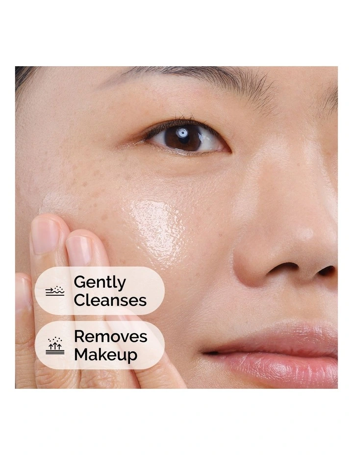 Squalane Cleanser image 4