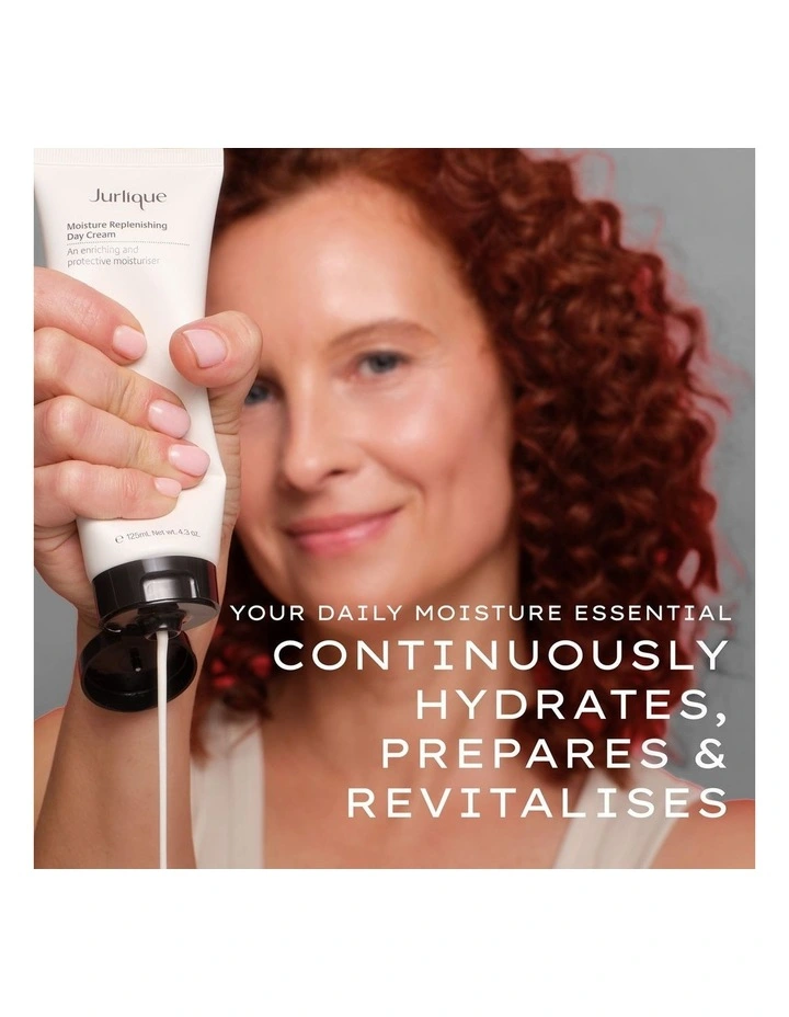 Moisture Replenishing Day Cream image 2