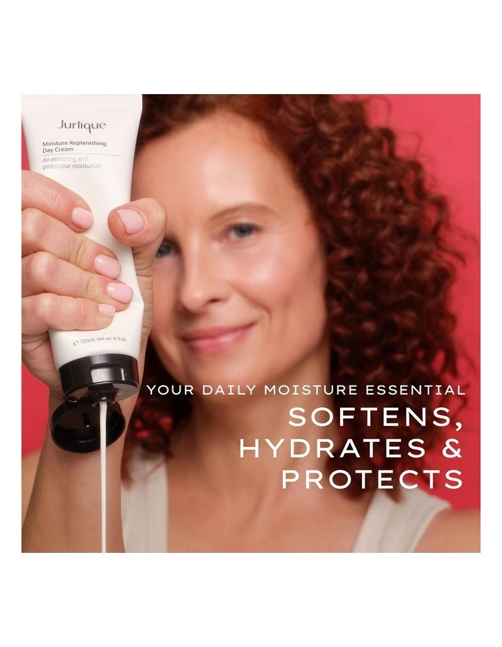 Moisture Replenishing Day Cream image 2