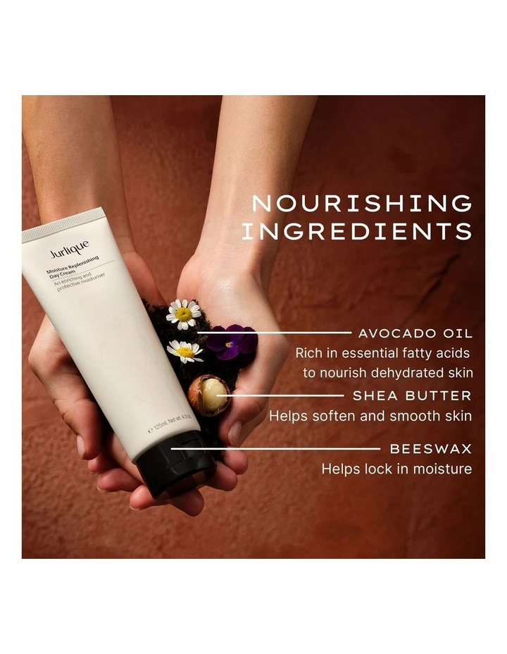Moisture Replenishing Day Cream image 4