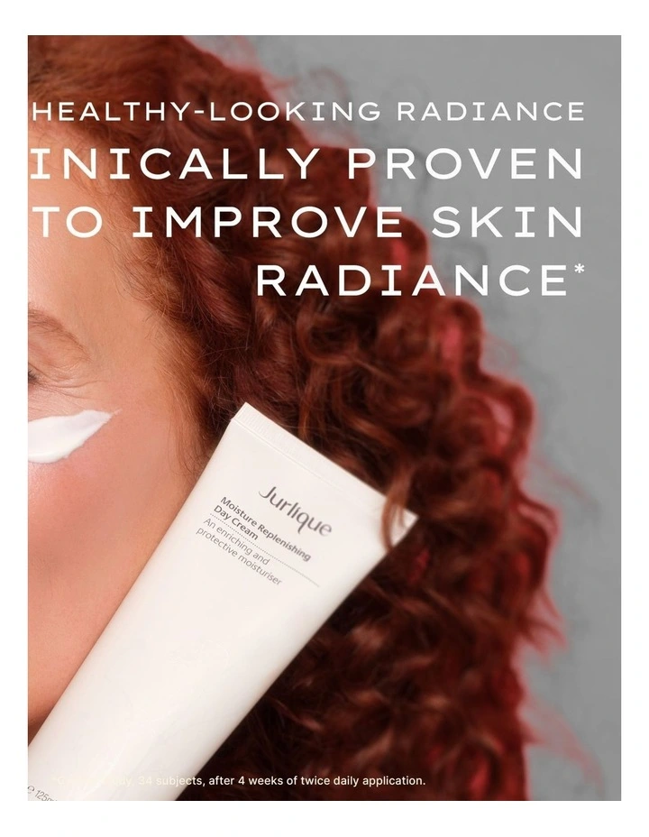 Moisture Replenishing Day Cream image 6