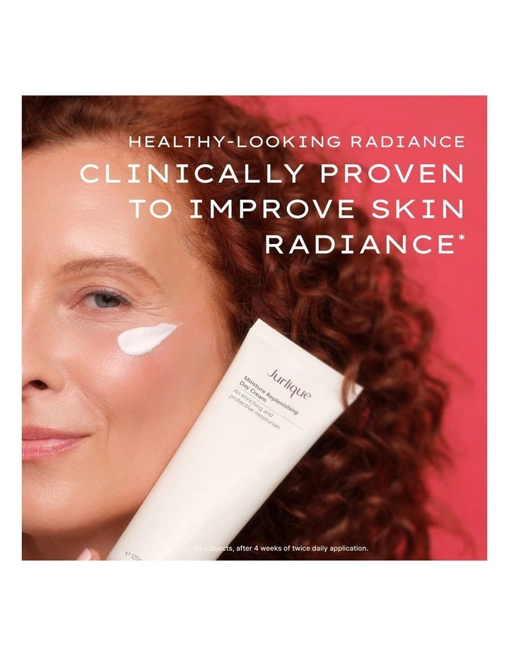 Moisture Replenishing Day Cream image 6