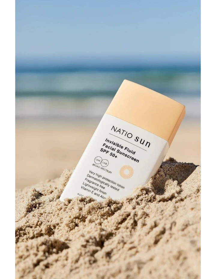 Invisible Fluid SPF50+ Sunscreen 60ml image 4