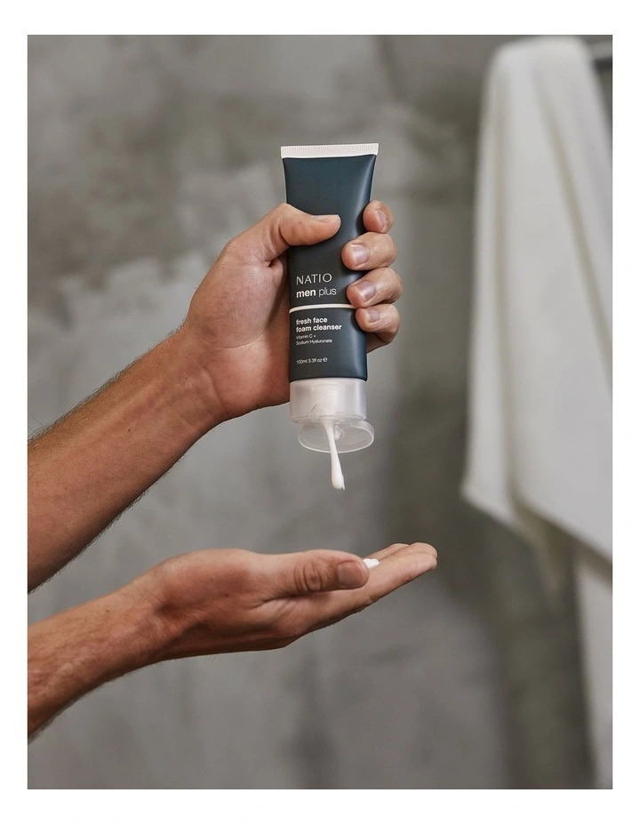 Mens Plus Fresh Face Foam Cleanser 100ml image 3