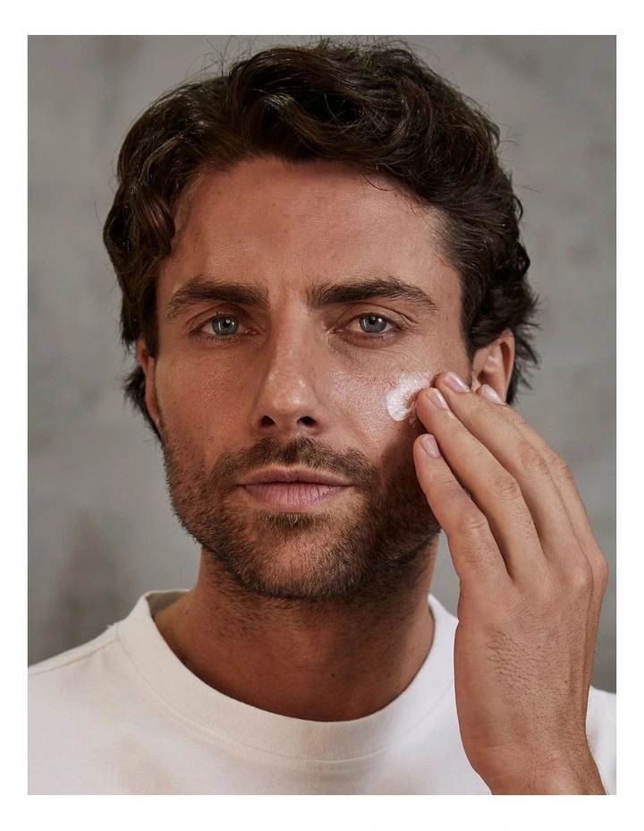 Mens Plus Age Protect Facial Fluid SPF 50+  60ml image 5