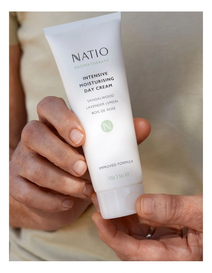 Intensive Moisturising Day Cream image 6