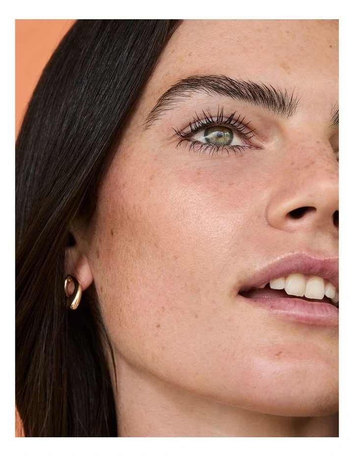 Waterproof Mascara image 4